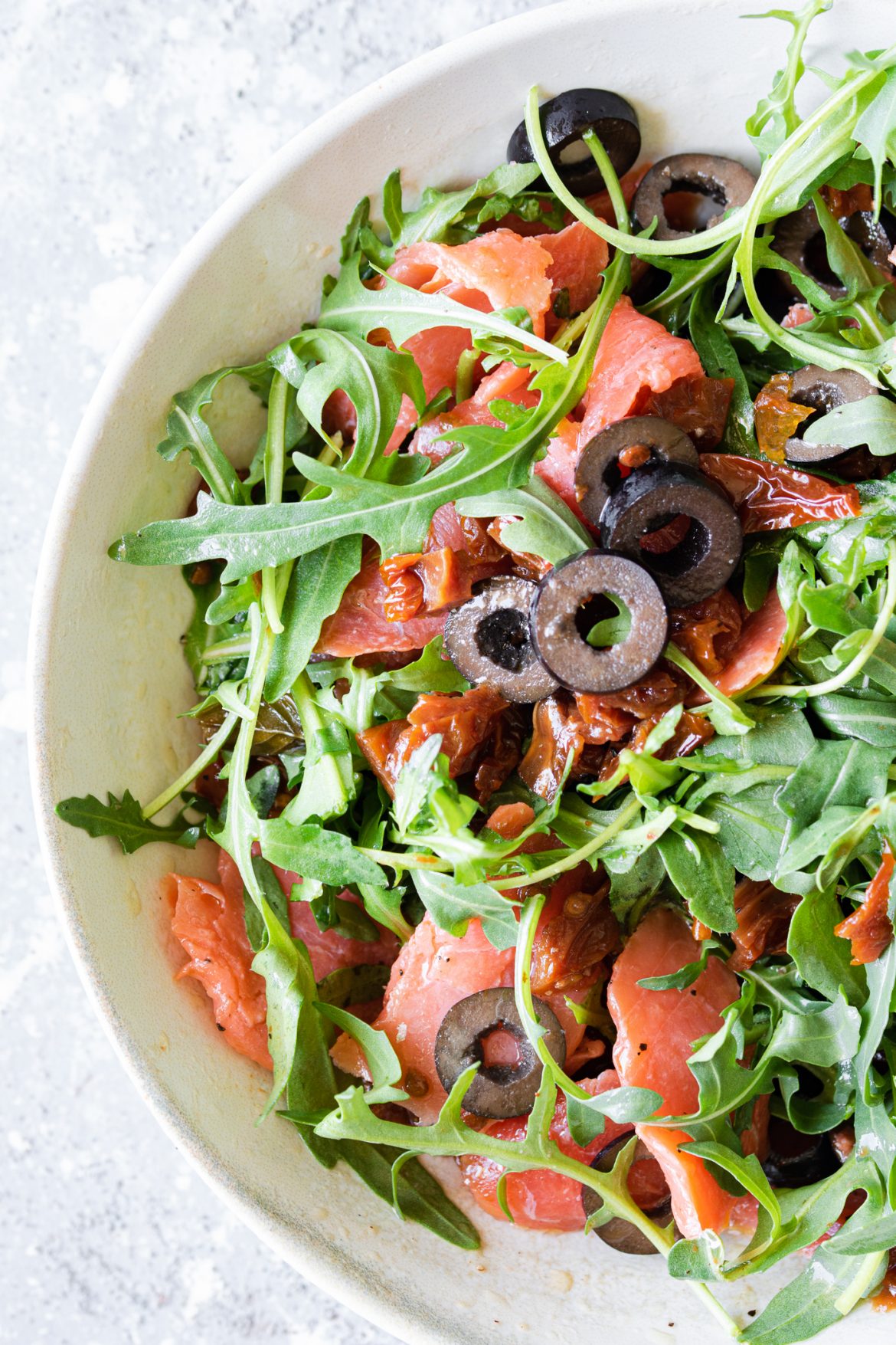 Pasta al salmone affumicato con rucola e lime - Mangio ...