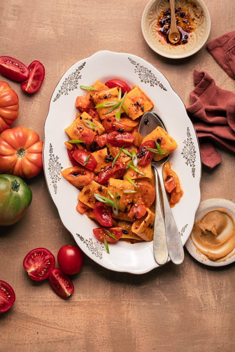 Pasta al pomodoro, miso, zenzero